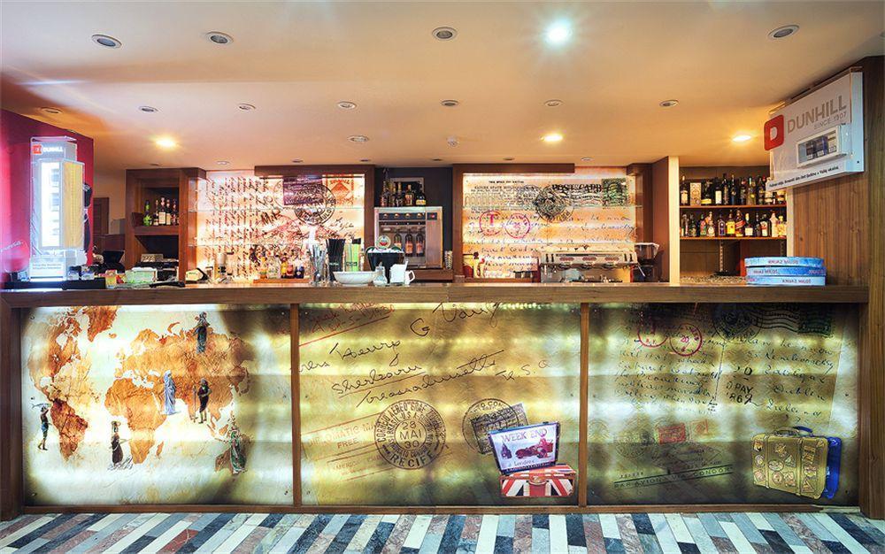 Hotel Turist クラリエボ レストラン 写真